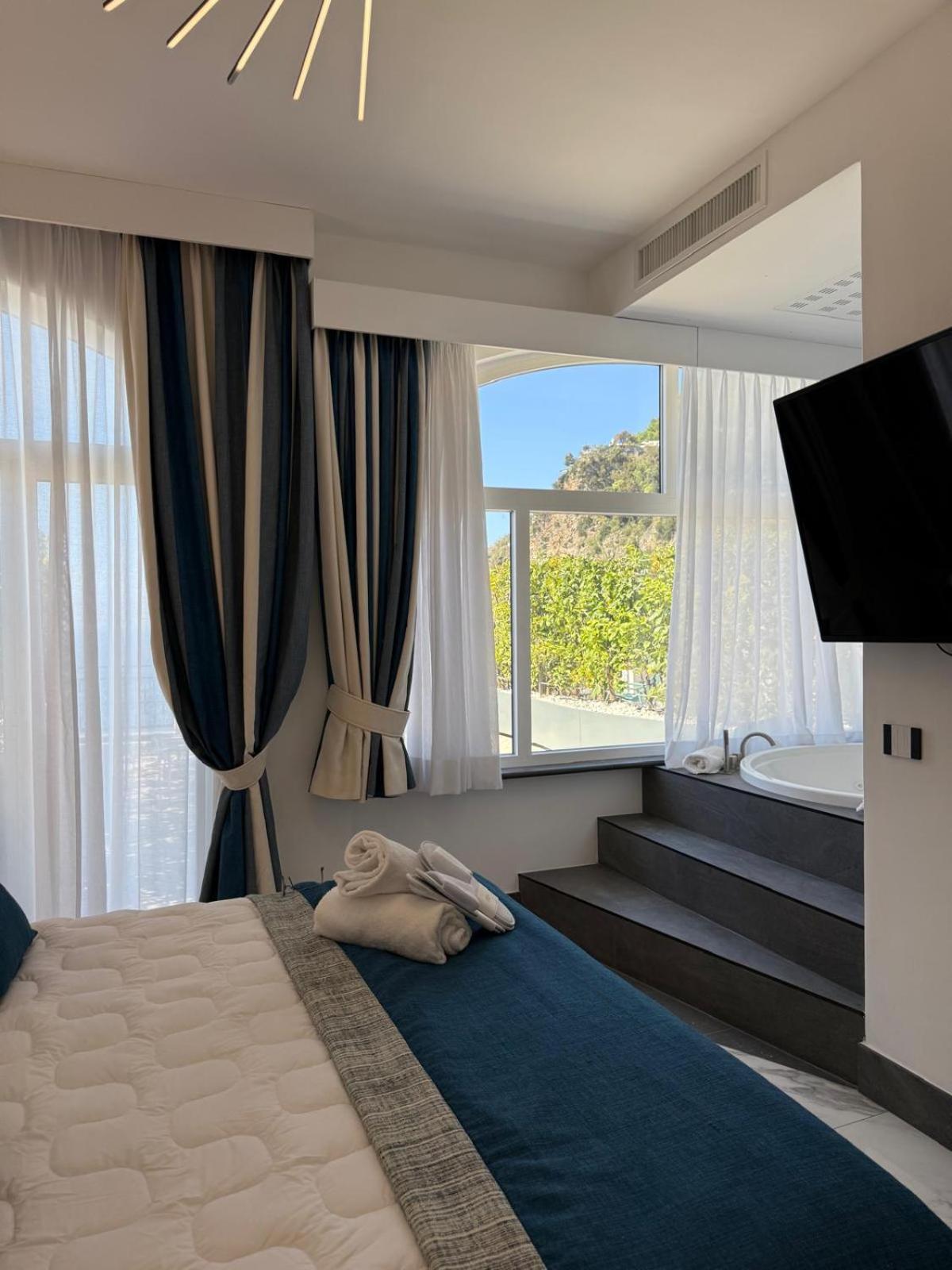 Positano Art Hotel Pasitea Bagian luar foto
